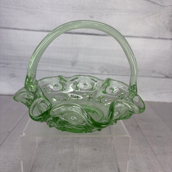 Hand Made SEA MIST GREEN Ruffled Circles Eye Handled Art Glass 7" Tall Basket - Picture 3 of 16